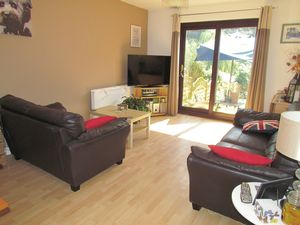 Living Room- click for photo gallery